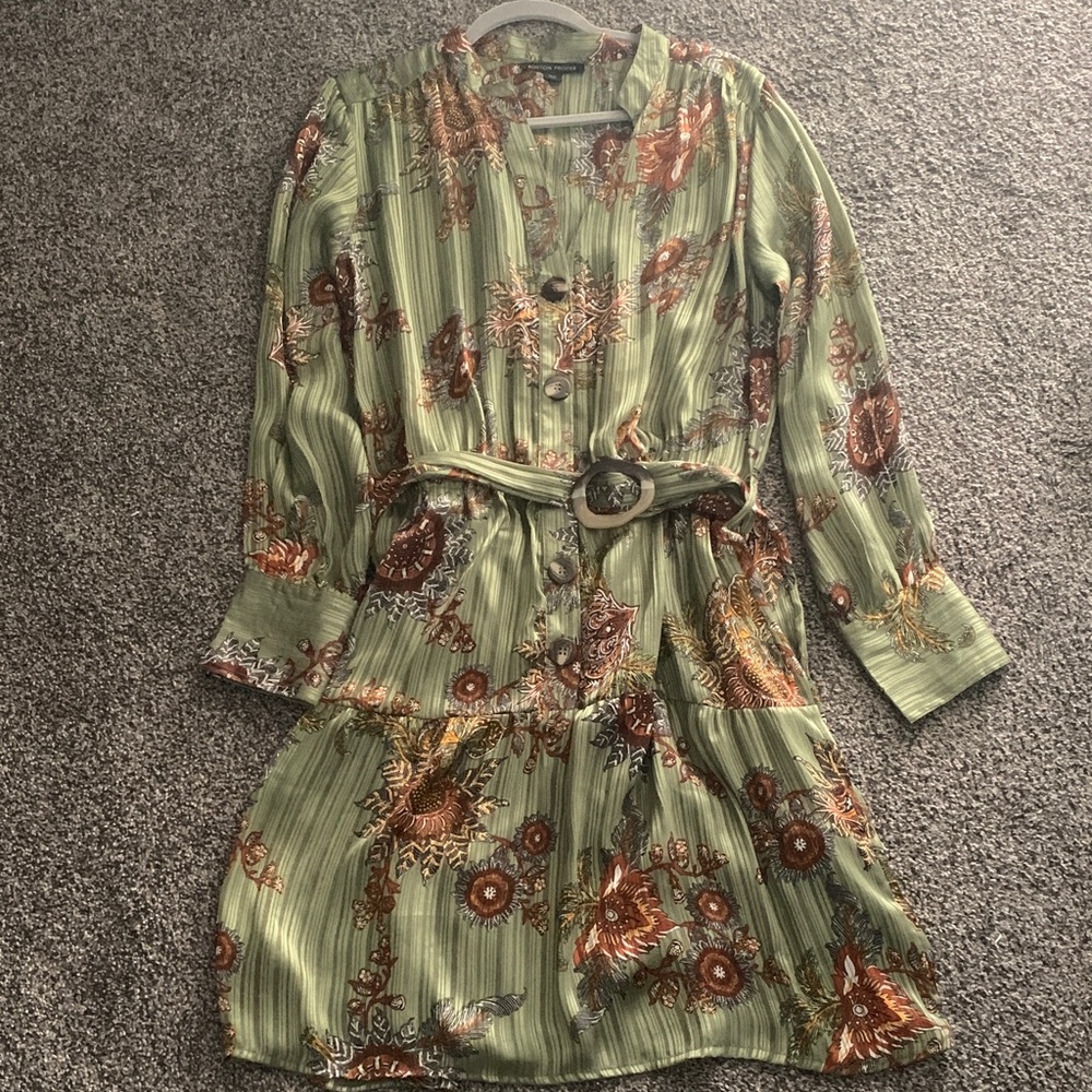 Boston Proper Green Floral Long Sleeve Belted Dress